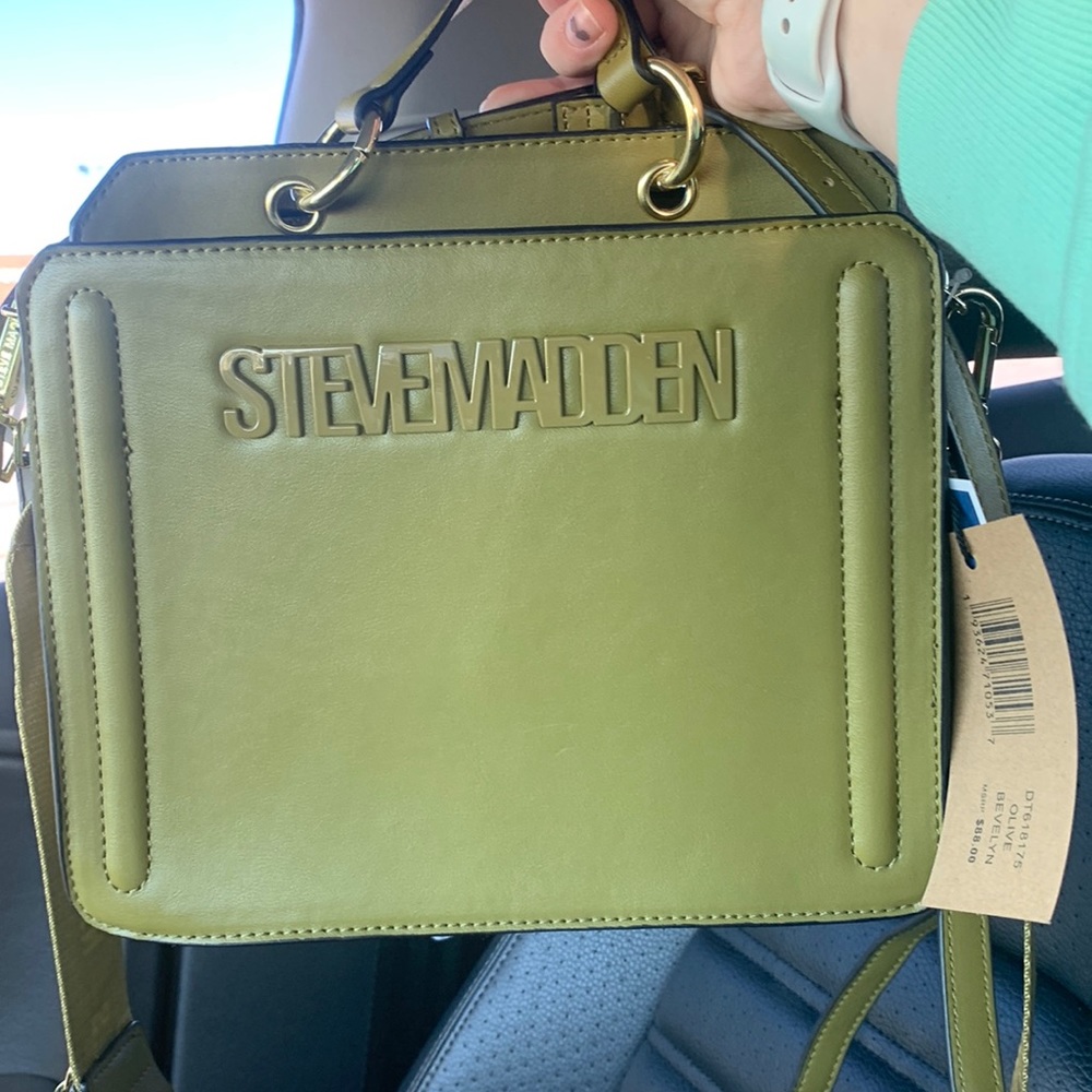 NWT Viral Steve Madden Bevelyn Bag
